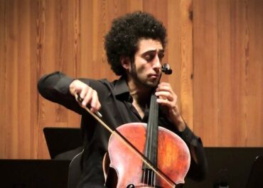 JOSEP TRESCOLI INTERPRETANDO LA OBRA: CONCIERTO PARA CELLO Y ORQUESTA DE ANTONIO VIVALDI